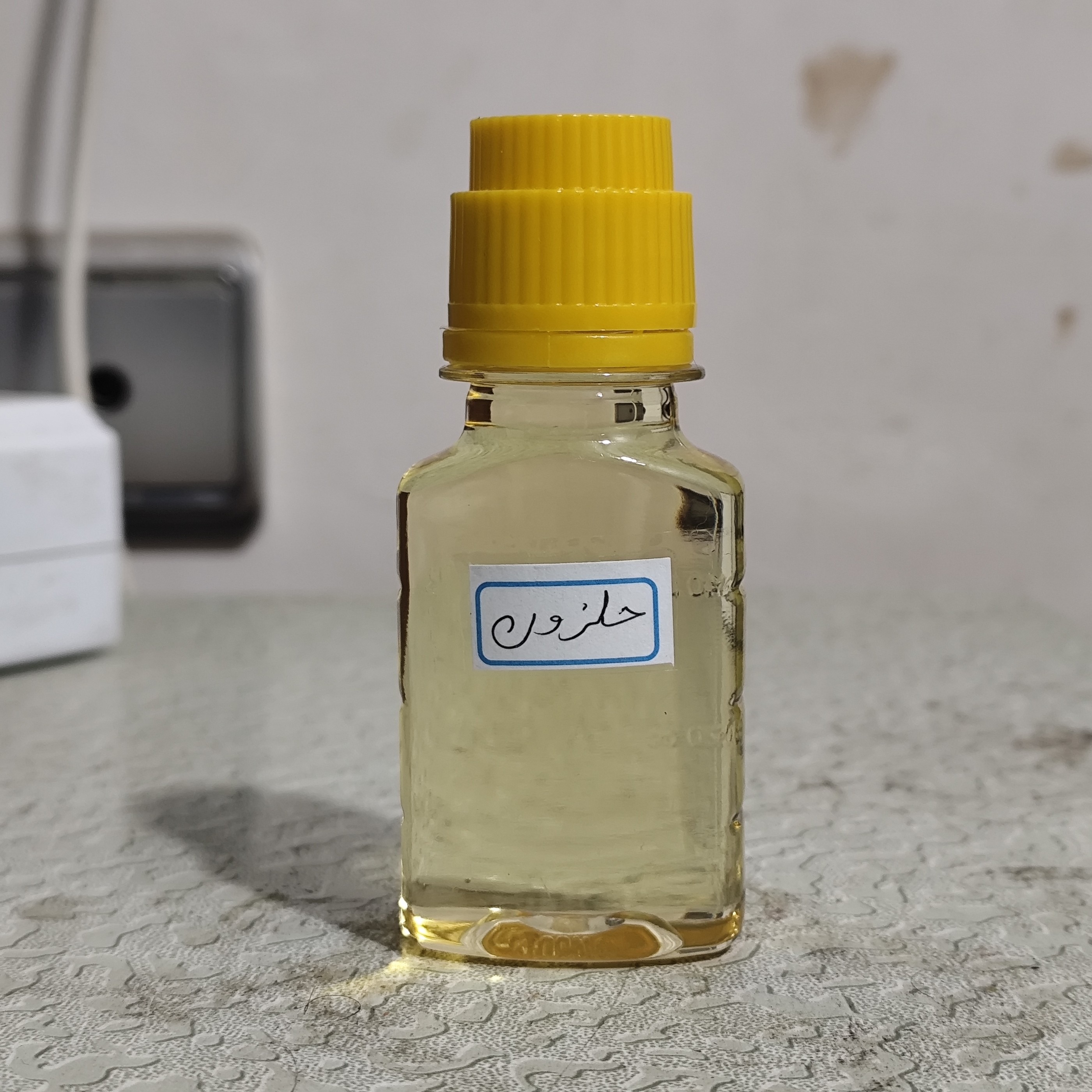روغن حلزون 60 میلی (چین و چروک ترک های پوستی جای زخم آکنه روشن کننده پوست زگیل لک پوستی)