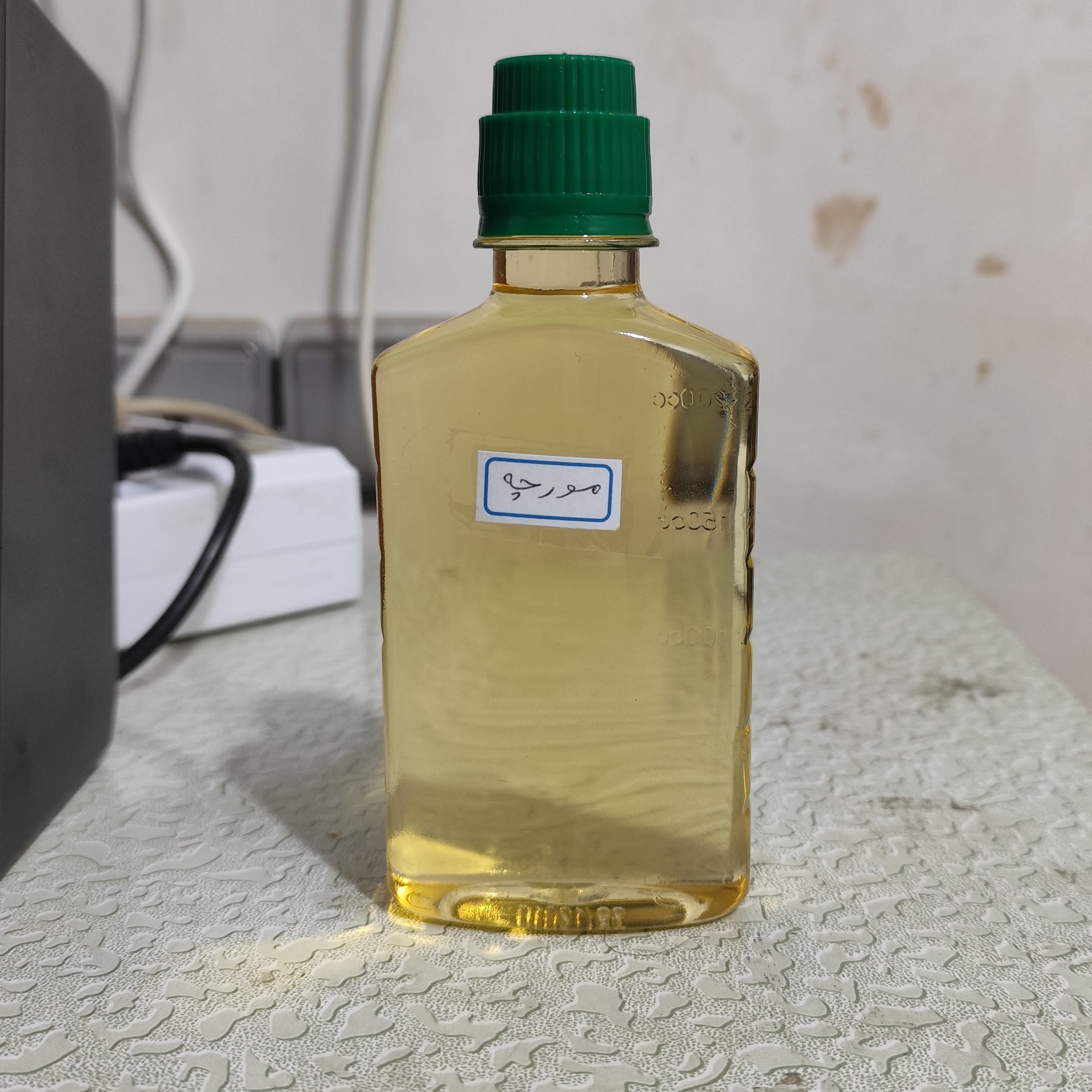 روغن مورچه ربع لیتری (رفع موهای زائد صورت و بدن)رفع موهای زاید روغن موبر نوره موی زائد