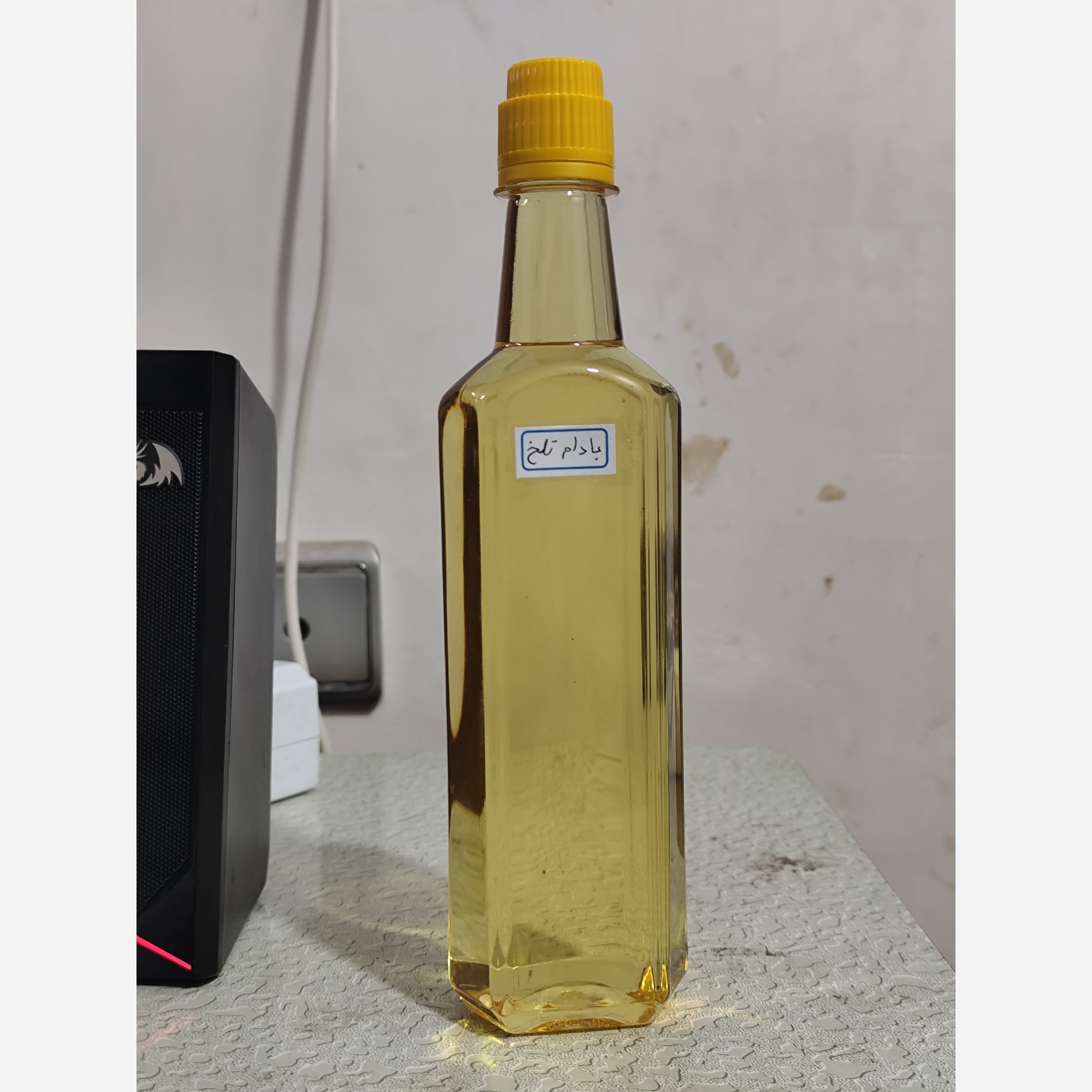 روغن بادام تلخ کلدپرس نیم لیتری اصل و خالص درجه یک (لک صورت چین و چروک اگزما آبرسان پوست شوره مو تقویت ابرو)