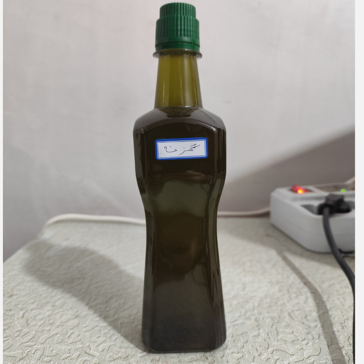 روغن گزنه خوراکی اصل و خالص نیم لیتری (تحریک پیاز موهای ریخته شده ، پرپشت کننده مو ، ریش ، سبیل ،ابرو و مژه)