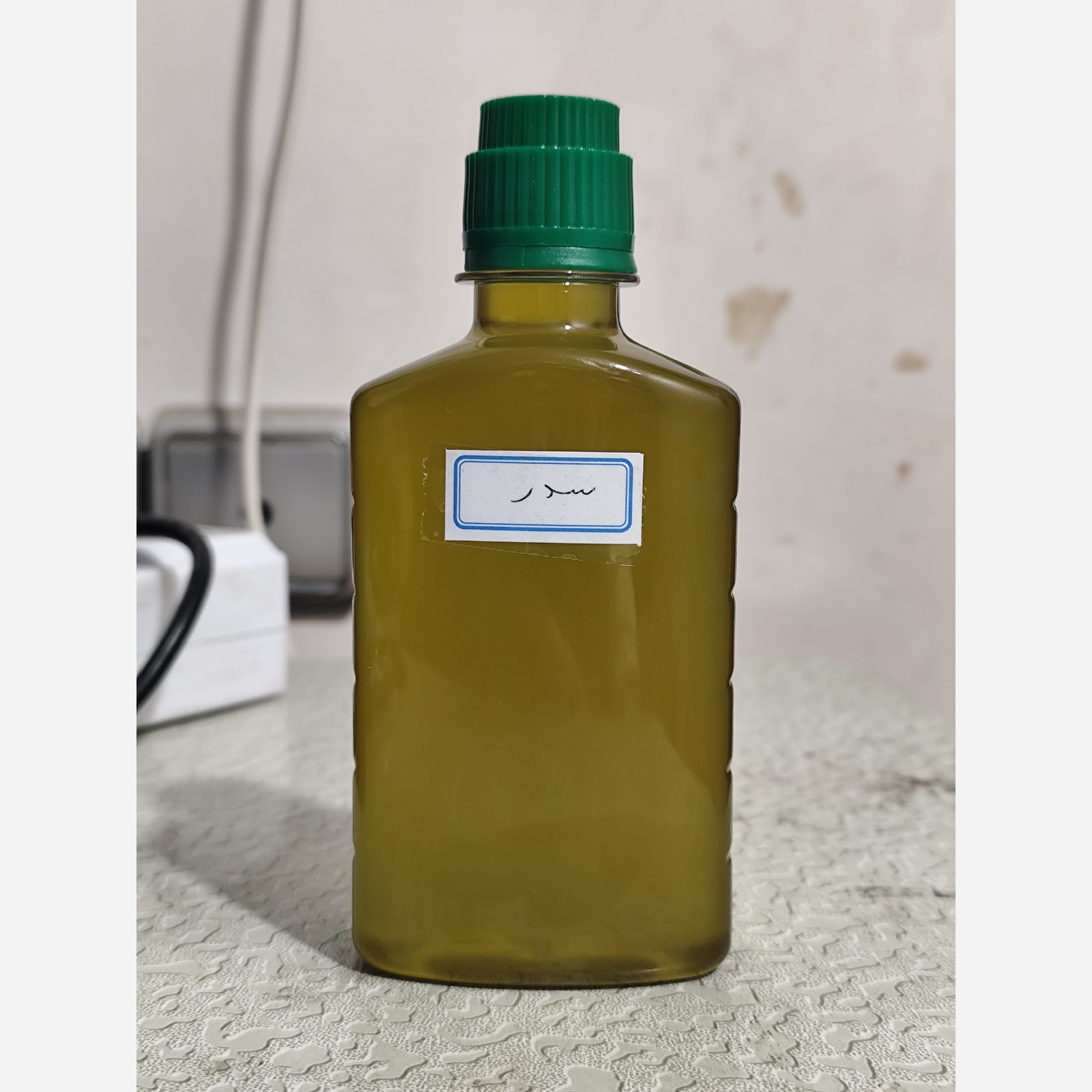 روغن سدر اصل و خالص ربع لیتری (ریزش مو-خشکی پوست سر-موهای چرب-اگزما-آکنه-آرتریت-استرس)
