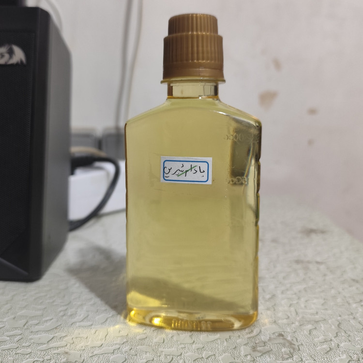 روغن بادام شیرین ایرانی خوراکی ربع لیتری اصل و خالص