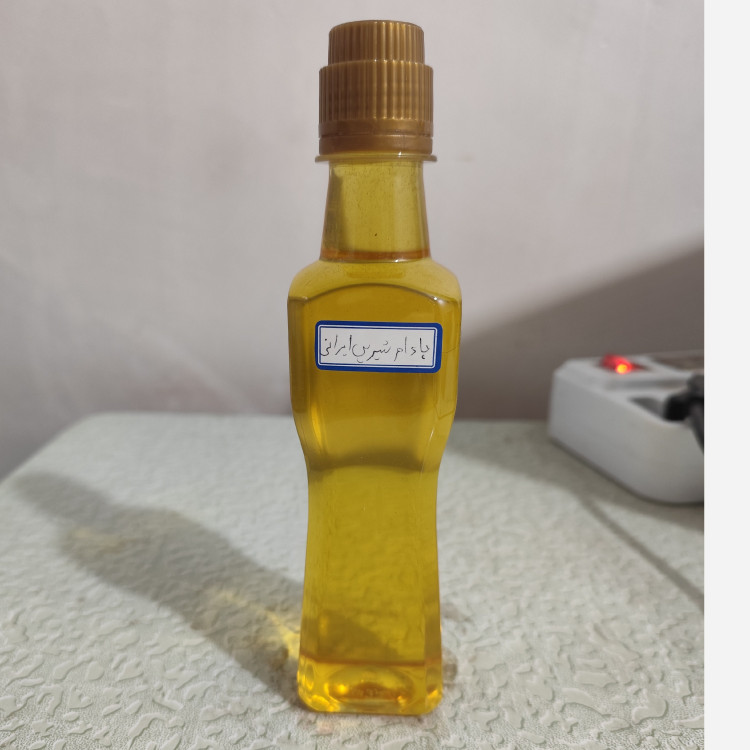 روغن بادام شیرین ایرانی خوراکی ربع لیتری اصل و خالص