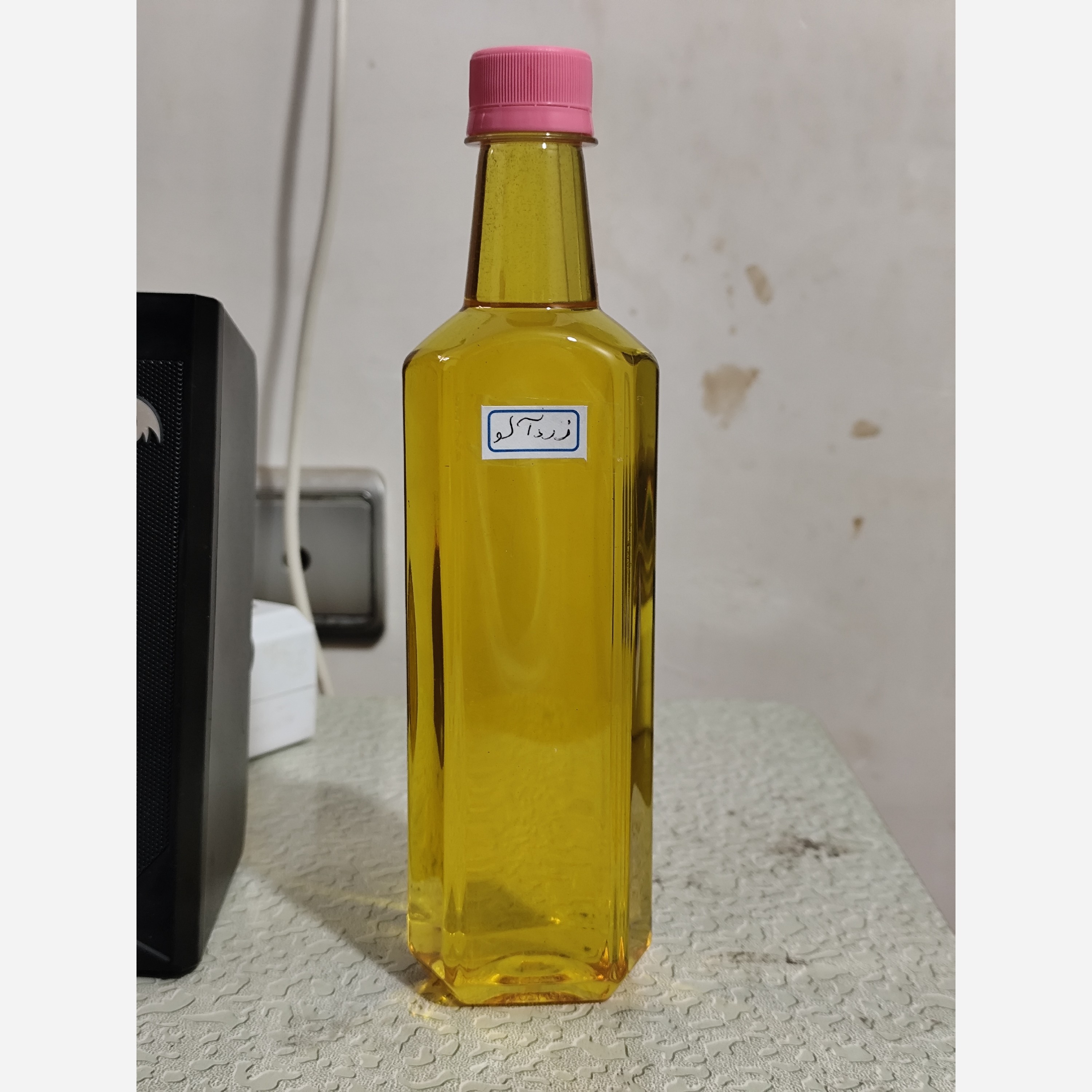 روغن زردآلو کلدپرس نیم لیتری اصل و خالص آبرسان پوست-مرطوب کننده پوست-چین و چروک-ترک های پوستی