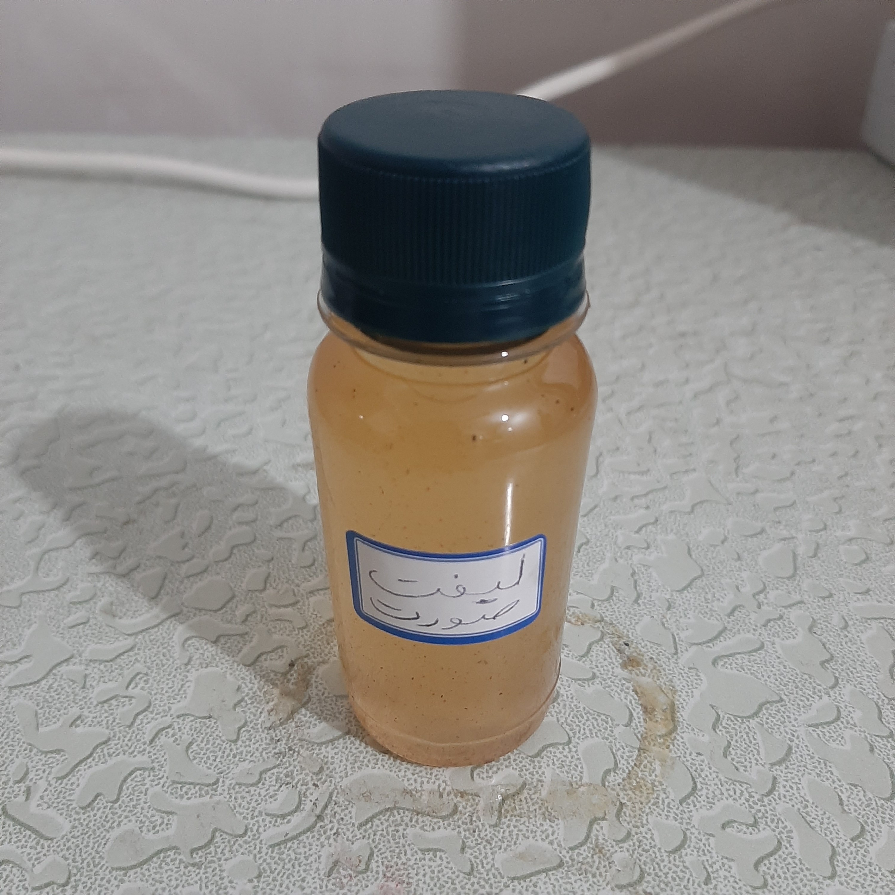 روغن ترکیبی پاکسازی رحم دفع کیست و فیبرم و تنگ کننده لیفت صورت 60 میلی اصل و خالص