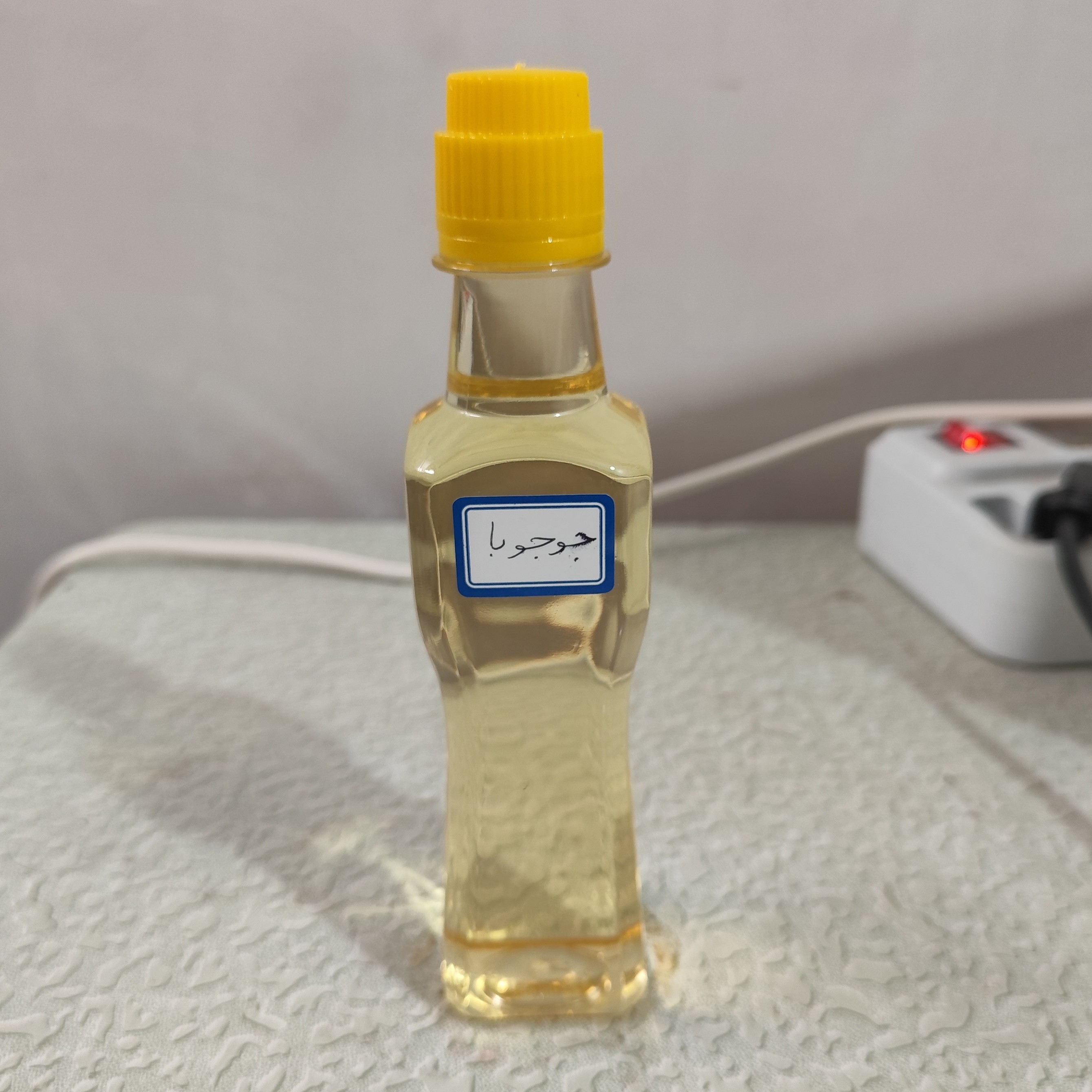 روغن جوجوبا ربع لیتری معطر اصل (چین و چروک جوش آکنه اگزما پسوریازیس خشکی لب ترک های پوستی رشد ناخن سیاهی دور چشم زگیل)