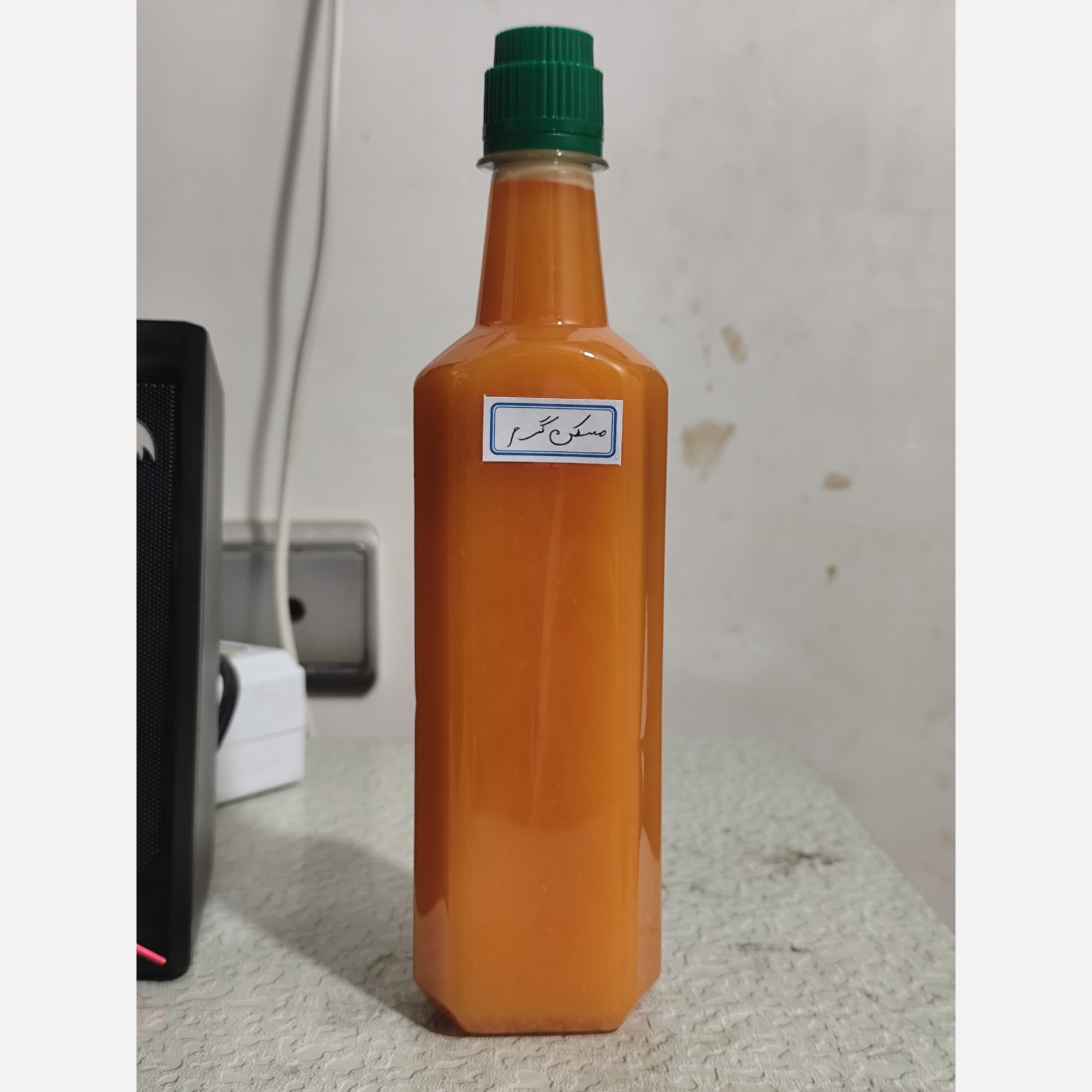 روغن ترکیبی تسکین دهنده مفاصل نیم لیتری (موثر در گرفتگی عضلات و تسکین دهنده)