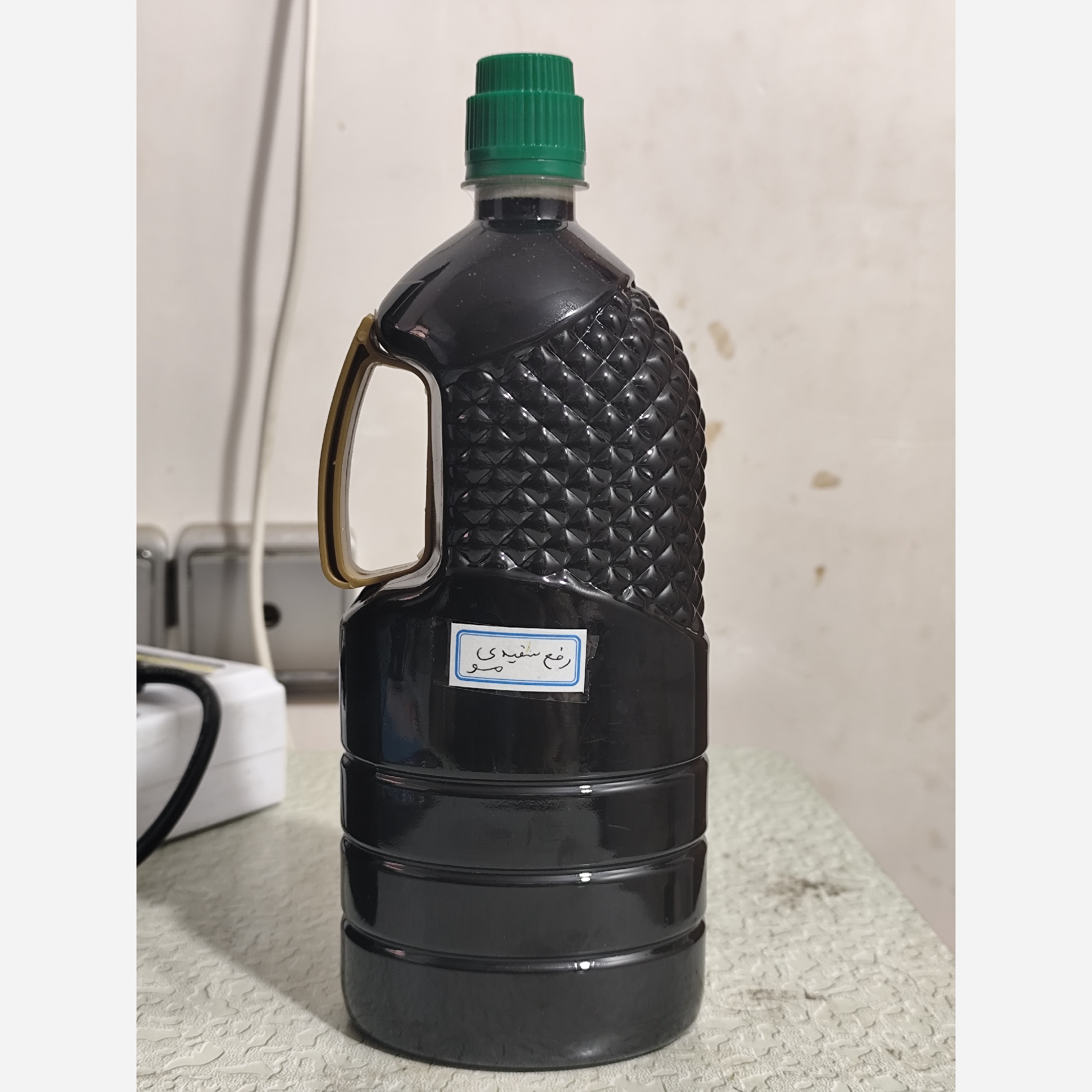 روغن ترکیبی رفع سفیدی مو یک لیتری (سفیدی مو سفیدی ریش و سبیل ضدسفیدی مو رنگ مو سیاه کننده مو)