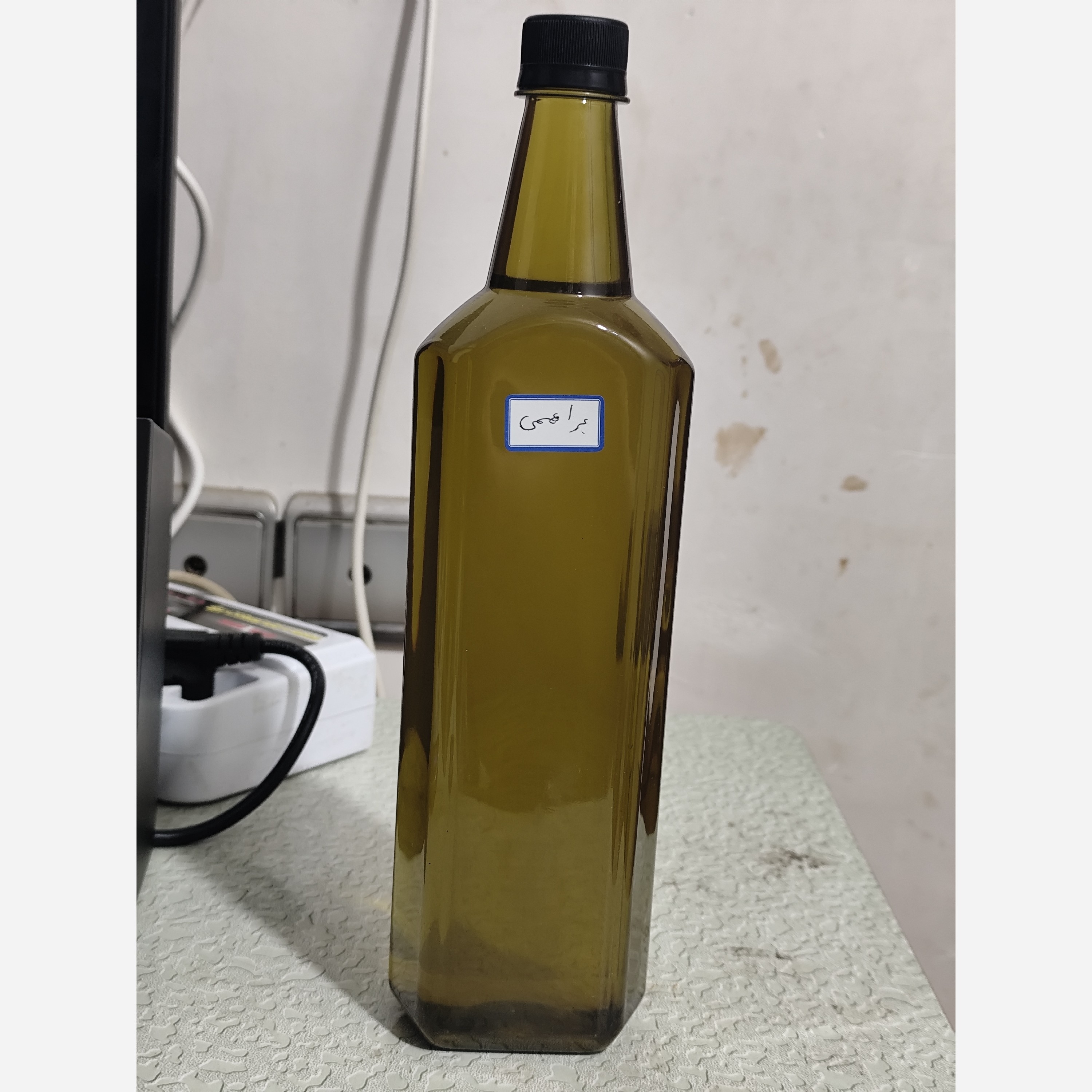 روغن براهمی یک لیتری اصل زداویلز (پرپشت کننده مو پرپشت کننده ابرو تقویت مژه تقویت ریش و سبیل)