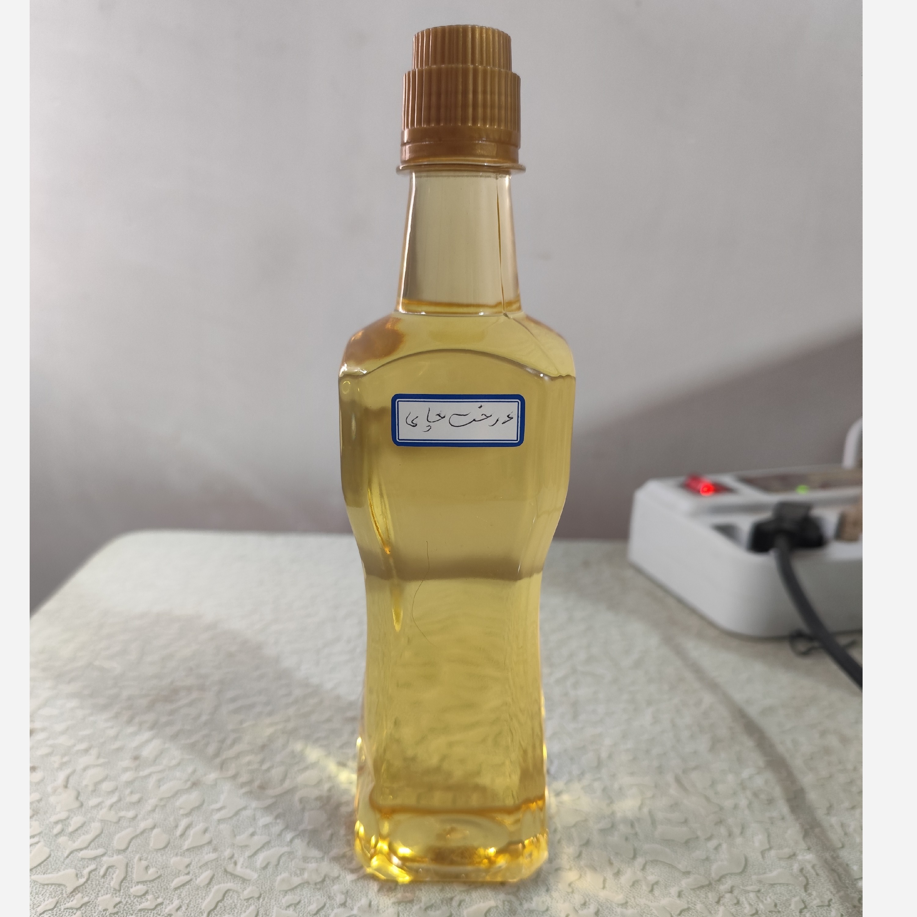 روغن درخت چای نیم لیتری اصل (جوش صورت آکنه ضد لک ضد چروک اگزما پسوریازیس قارچ ناخن شپش سر)