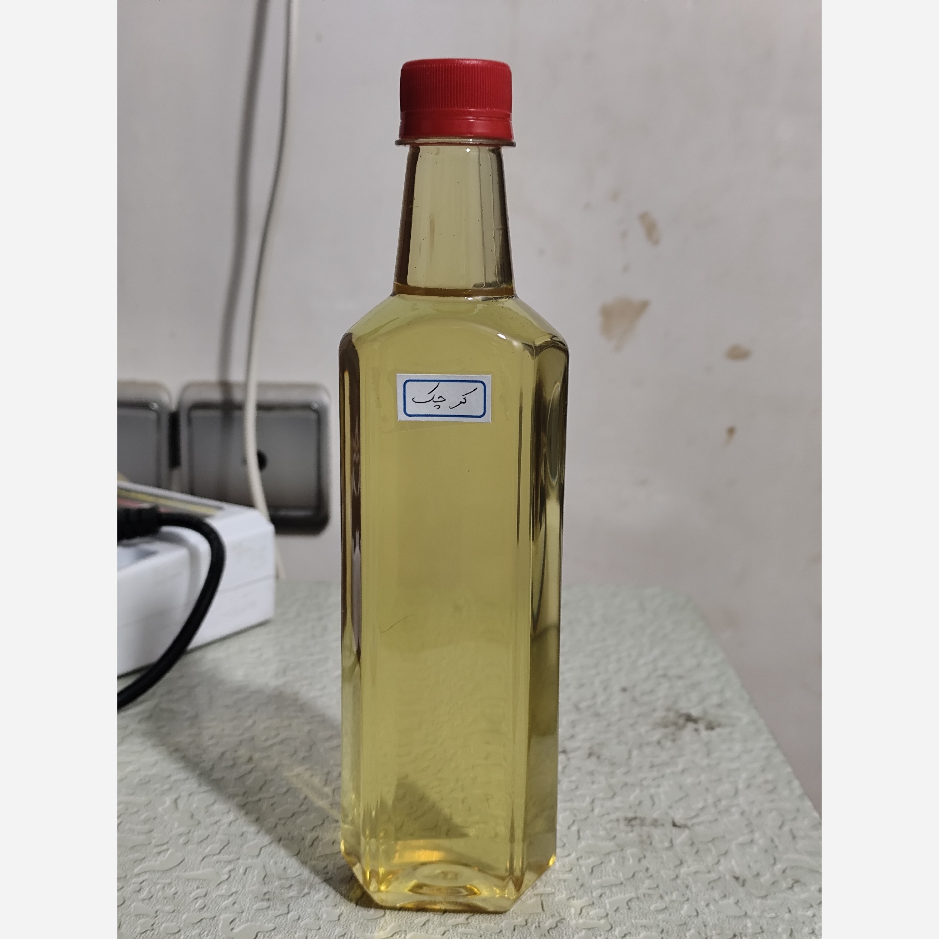 روغن کرچک هندی نیم لیتری زد اویلز (تقویت مو-تقویت ابرو-تقویت ریش-لک پوست-جوش صورت)
