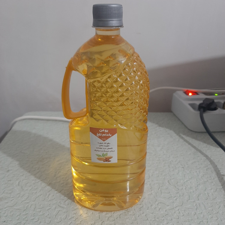 روغن بادام تلخ یک لیتری اصل و خالص درجه یک (لک صورت چین و چروک اگزما آبرسان پوست شوره مو تقویت ابرو)