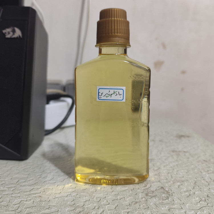 روغن بادام شیرین ربع لیتری اصل و خالص