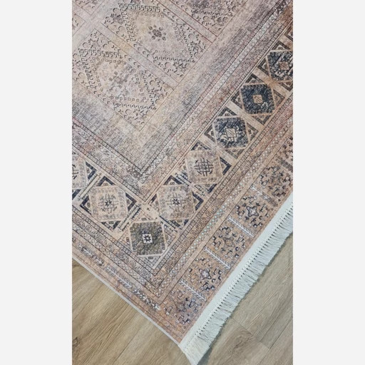 فرشینه مخمل ترک طرح کرم خشتی L147
