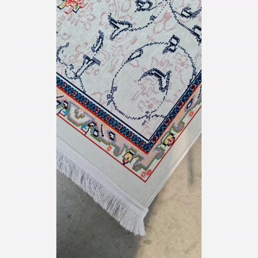 فرشینه مخمل ترک طرح کلاسیک تبریز رنگ کرم روشن کد R180