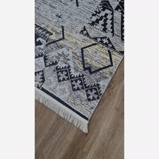 فرشینه مخمل ترک لوکس | طرح انتزاعی هندسی مدرن طوسی مشکی با رگههای طلایی | زیره ضدلغزش و ضد حساسیت کد U173
