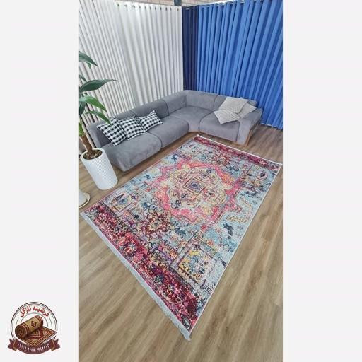 فرش مخمل طرح سنتی استُپ دار (اصلا لیز نمیخوره) m150
