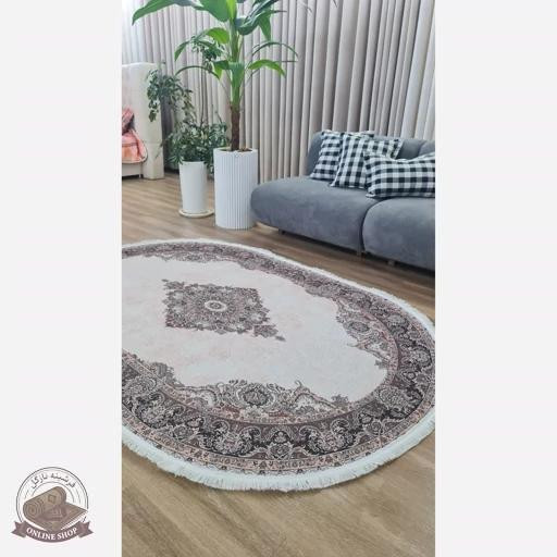 فرشینه بیضی مخمل استُپ دار (اصلا سُر نمیخوره) b54
