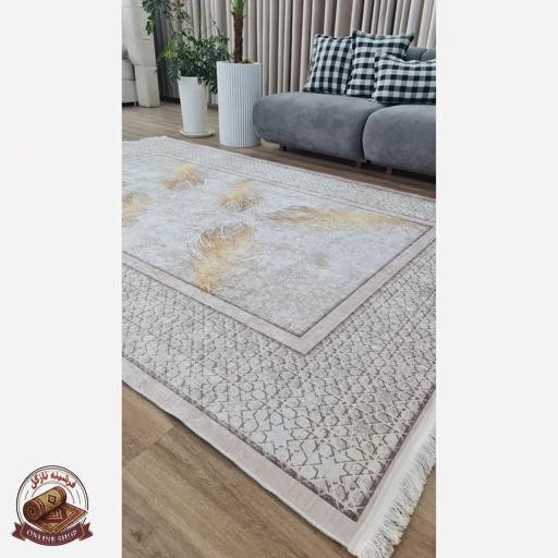 فرشینه مخمل مدرن طرح پَر طلایی استُپ دار (ابعاد دلخواه) h406