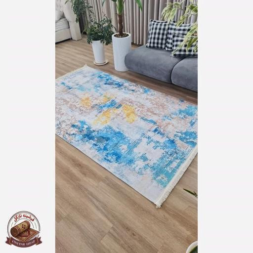 فرشینه مدرن طرح آبستره آبی طلایی و کرم، مخمل استُپ دار m241