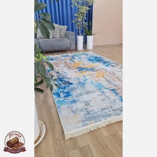 فرشینه مدرن طرح آبستره آبی طلایی و کرم، مخمل استُپ دار m241