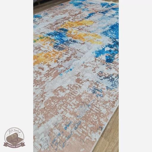 فرشینه مدرن طرح آبستره آبی طلایی و کرم، مخمل استُپ دار m241