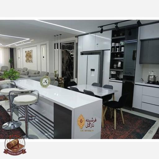 فرشینه لاکی قرمز تیره (ابعاد مختلف) جنس رویه کارمخمل ترک صاف و نررم ضدلغزش U135