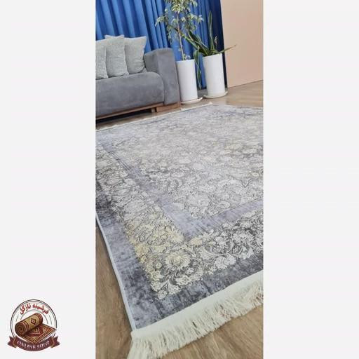فرشینه طوسی افشان جنس مخمل هازان تُرک استُپ دارu58(ابعاد دلخواه)ضد سُر