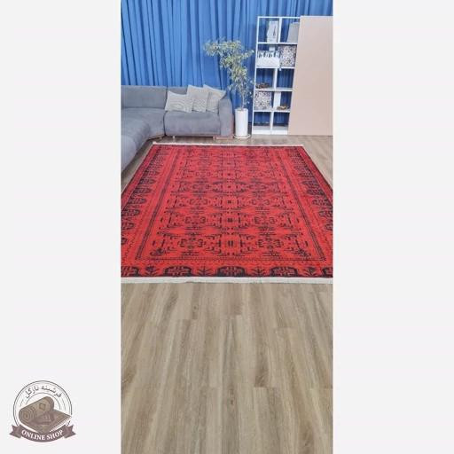 فرشینه قرمز مشکی u452 با طرح سنتی و هندسی، بافت مخملی مدرن استپدار، قابل سفارش در ابعاد دلخواه