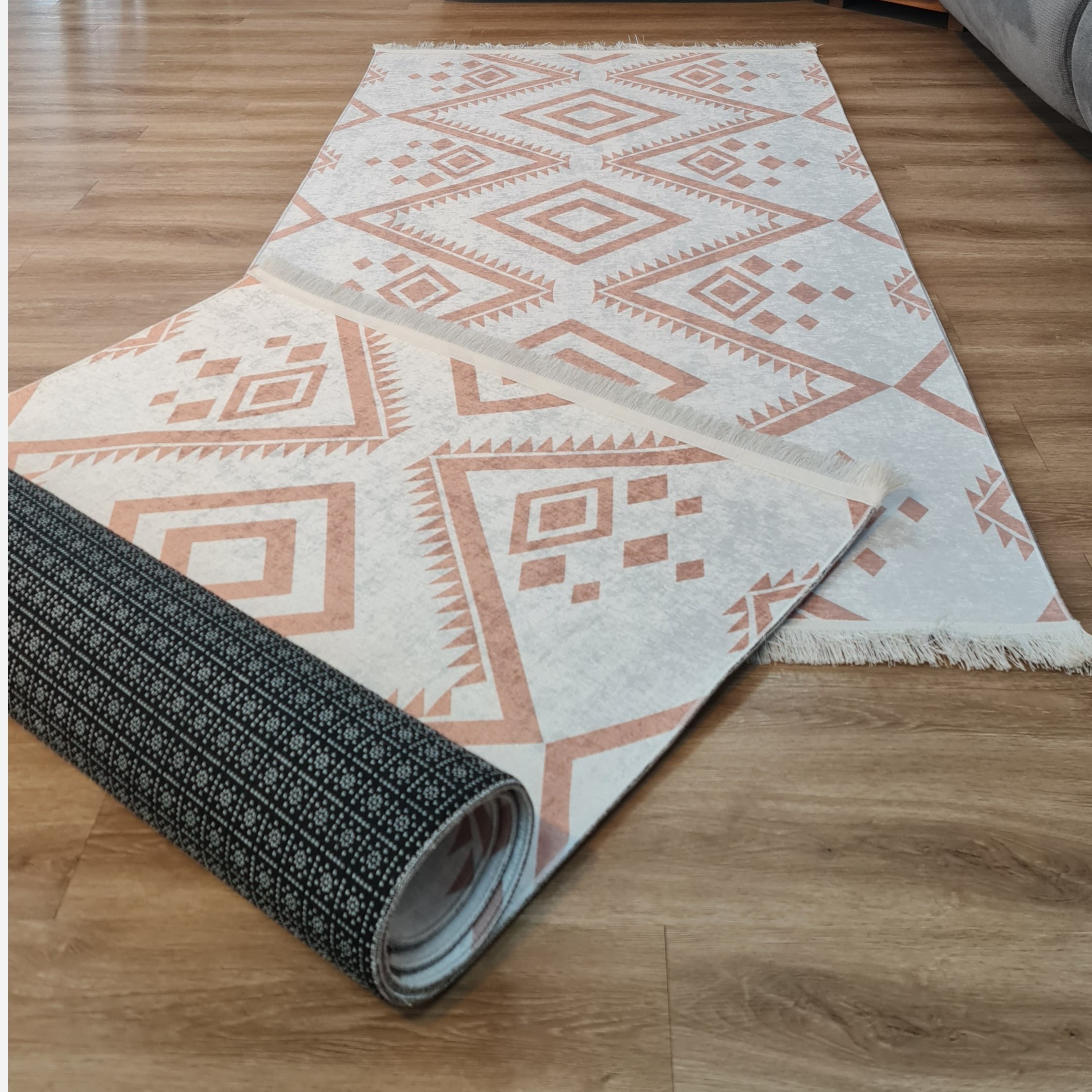 کناره مخمل کِرم مدرن ترمز دار (ابعاد دلخواه) m340(پس کرایه)