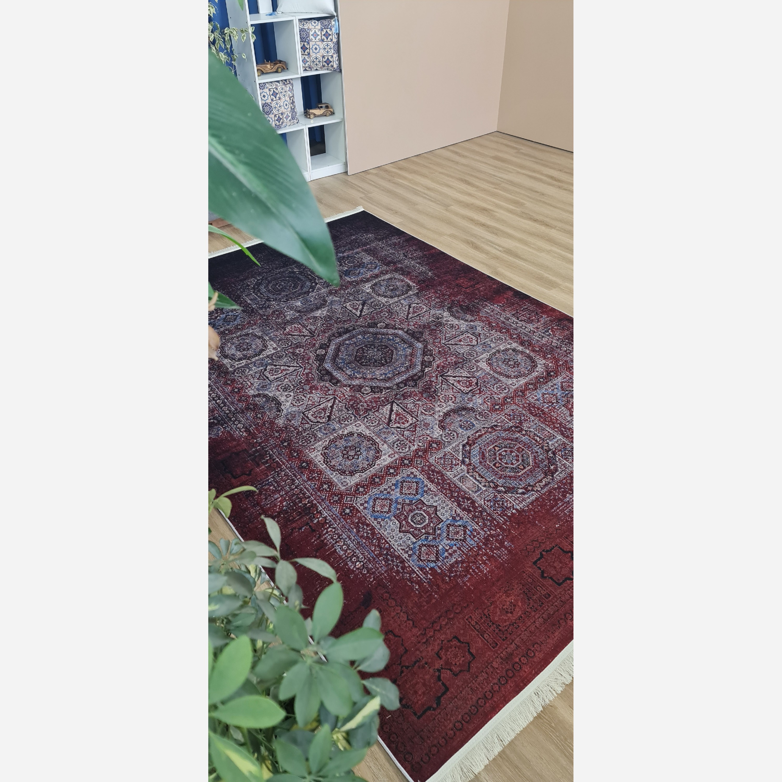 فرشینه زرشکی فانتزی جنس مخمل تُرک ابعاددلخواه تولید میشه استُپ دار(پس کرایه)