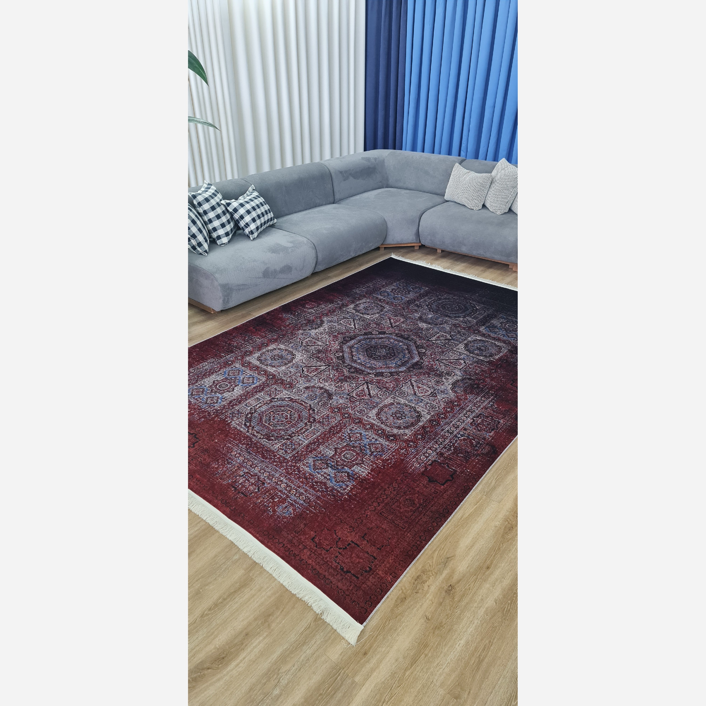 فرشینه زرشکی فانتزی جنس مخمل تُرک ابعاددلخواه تولید میشه استُپ دار(پس کرایه)