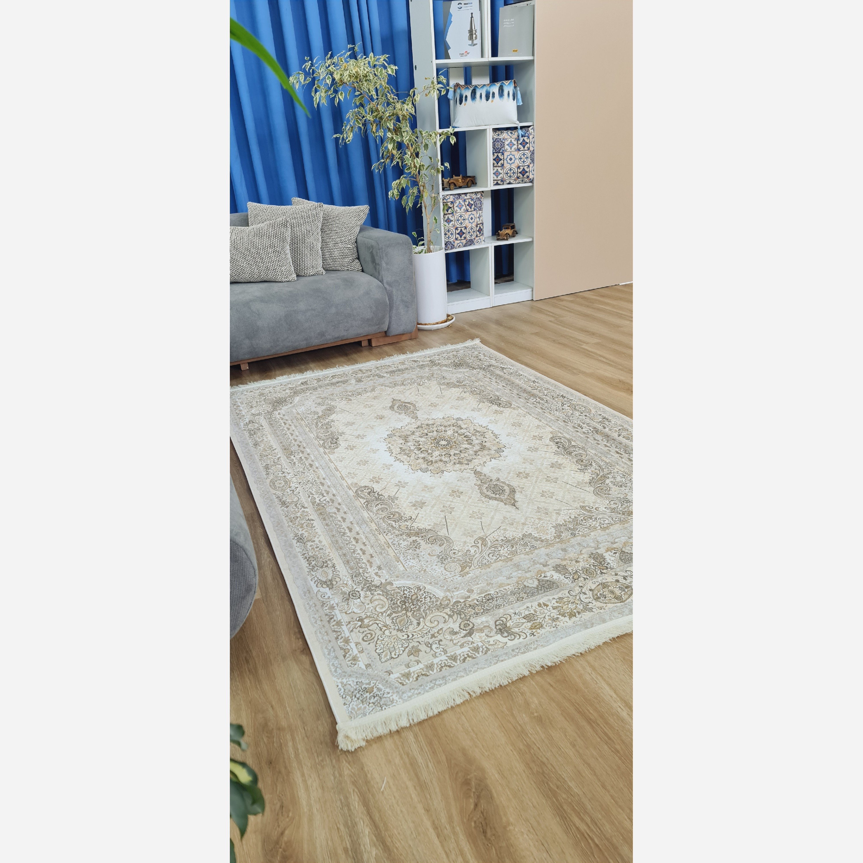 فرشینه نسکافه ای مدرن جنس مخمل تُرک ابعاد دلخواه استُپ دار(پس کرایه)