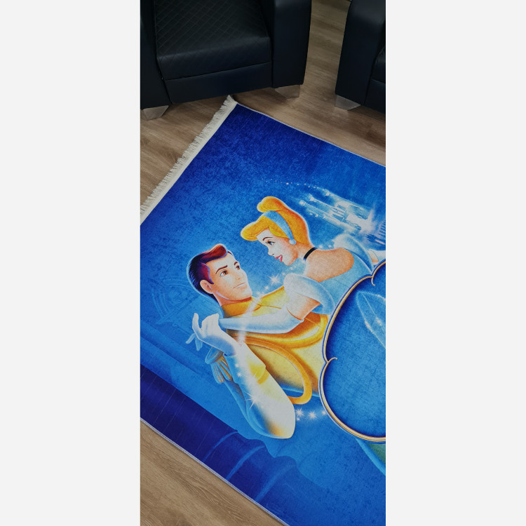 فرشینه طرح سیندرلا جنس مخمل هازان تُرک استُپ دار(ابعاد سفارشی)U435(پس کرایه)