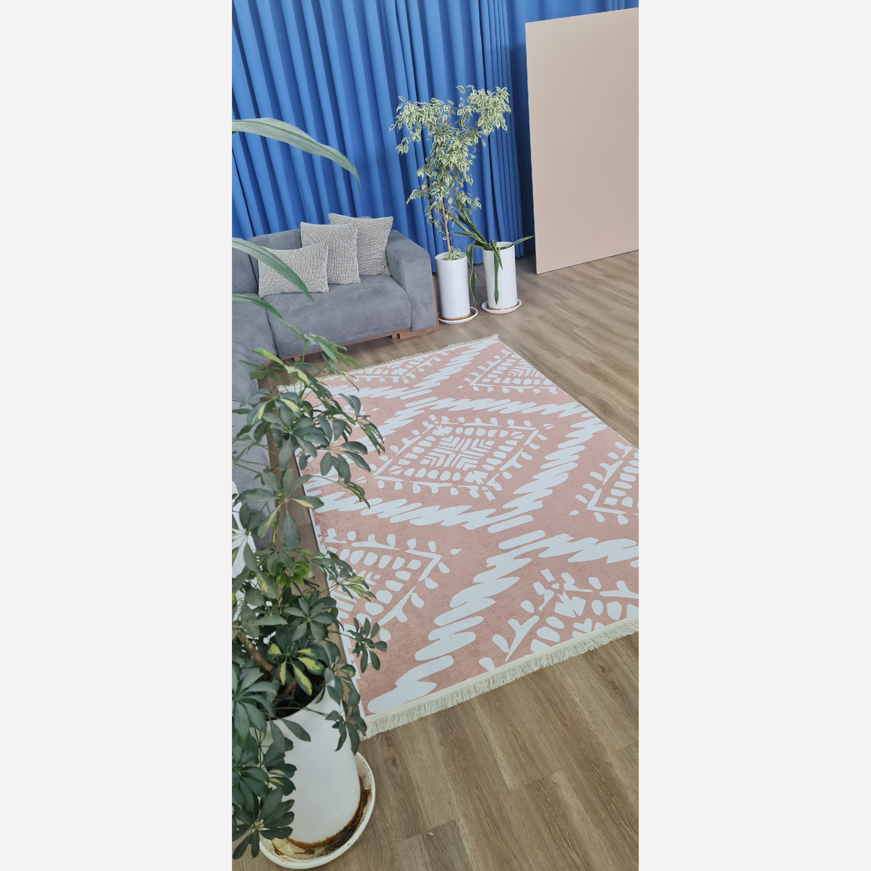 فرشینه کِرم جنس مخمل هازان تُرک استُپ دار(ابعاد سفارشی)ضد سُر(پس کرایه)