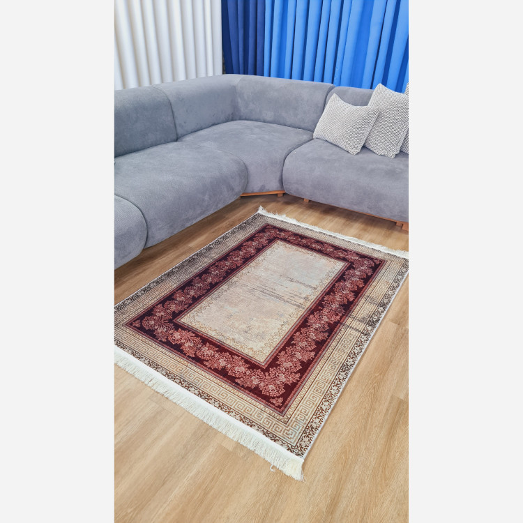 فرش زمینه کِرم قرمز مدرن جنس مخمل تُرک استُپ دار ابعاد سفارشی (پس کرایه)