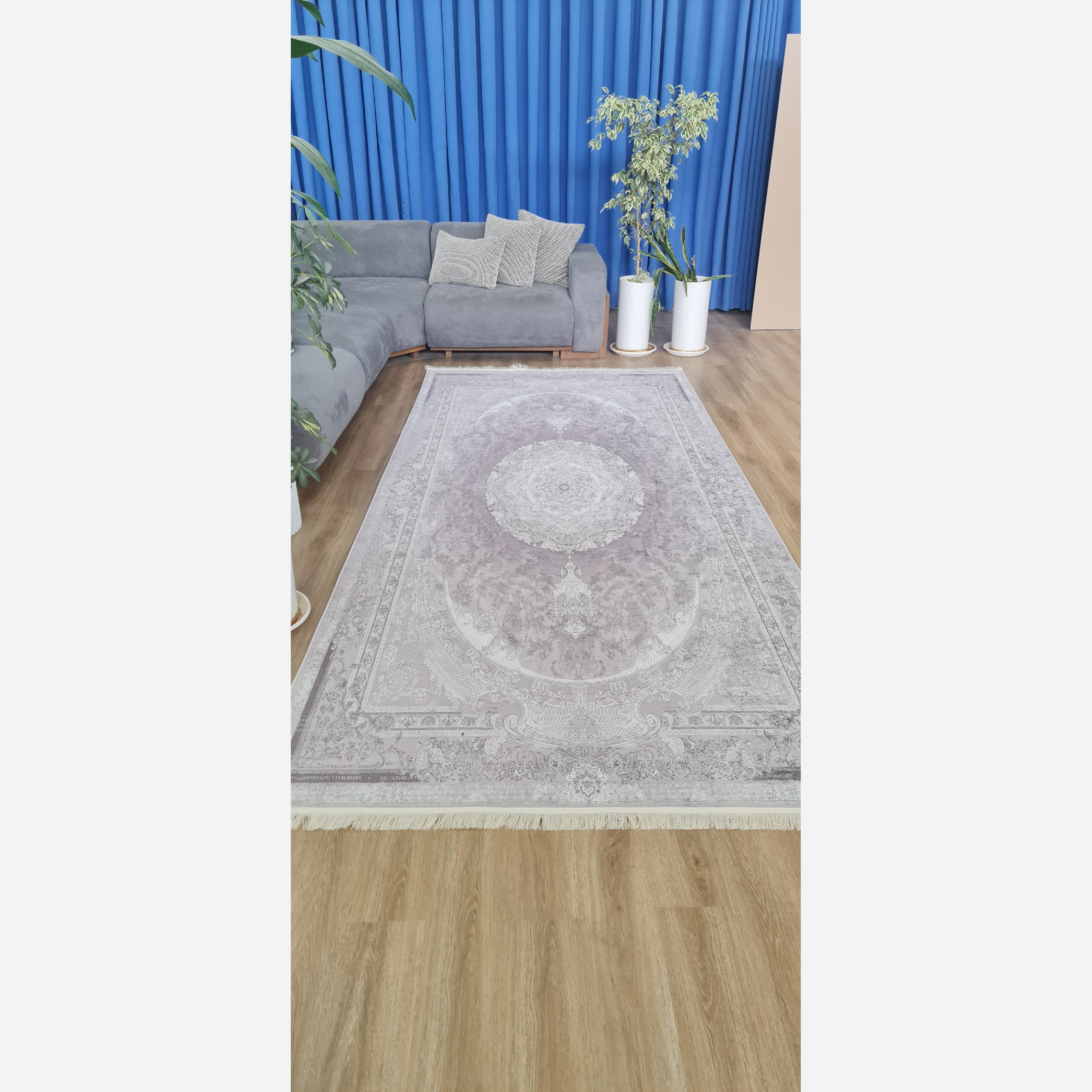 فرش کناره خاکستری مدرن جنس مخمل تُرک ابعاد دلخواه استُپ دار (ضد سُر) (پس کرایه)