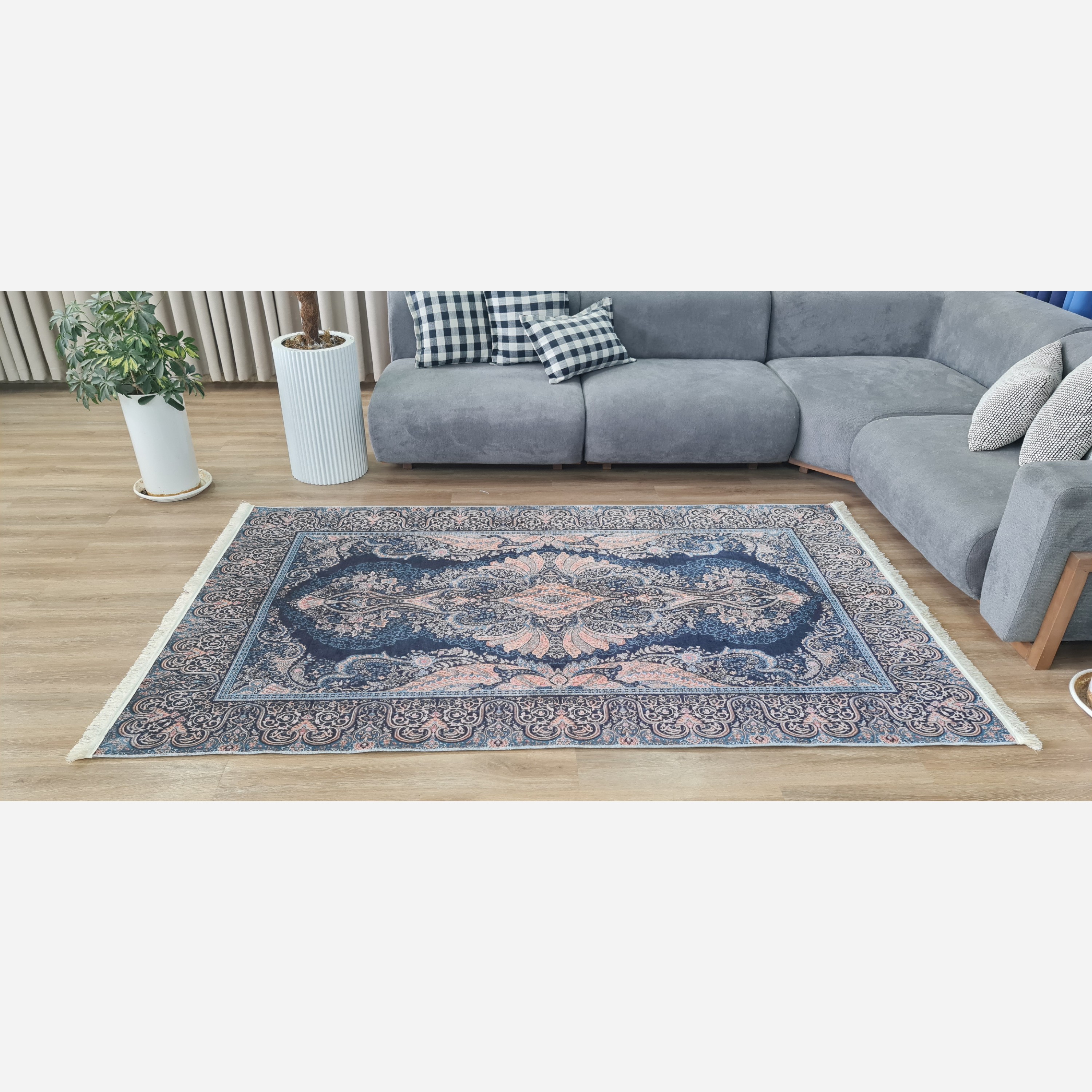 فرش سرمه ای مدرن جنس مخمل تُرک استُپ دار ابعاد دلخواه (پس کرایه)