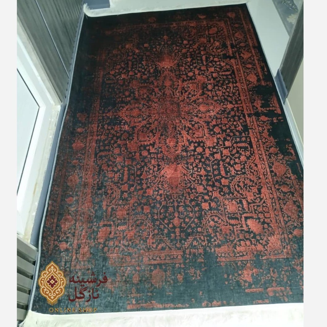 فرشینه لاکی تیره جنس رویه مخمل استُپ دار U117(پس کرایه)