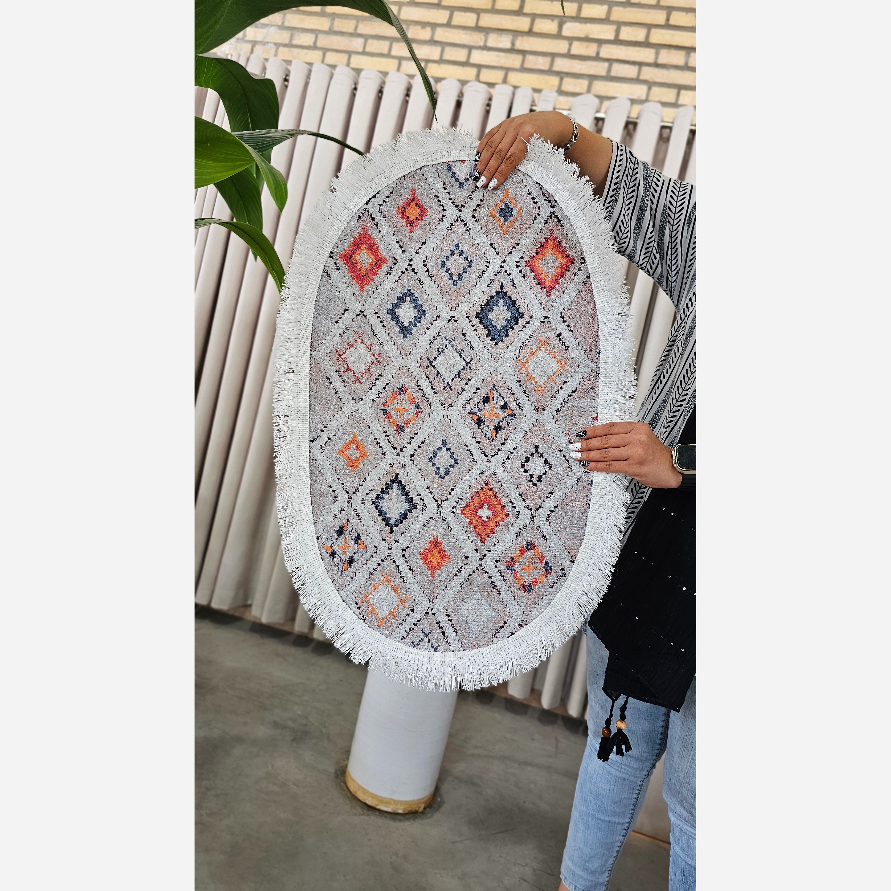 فرشینه پادری بیضی مخمل استُپ دار (اصلا لیز نمیخورن) (پس کرایه)