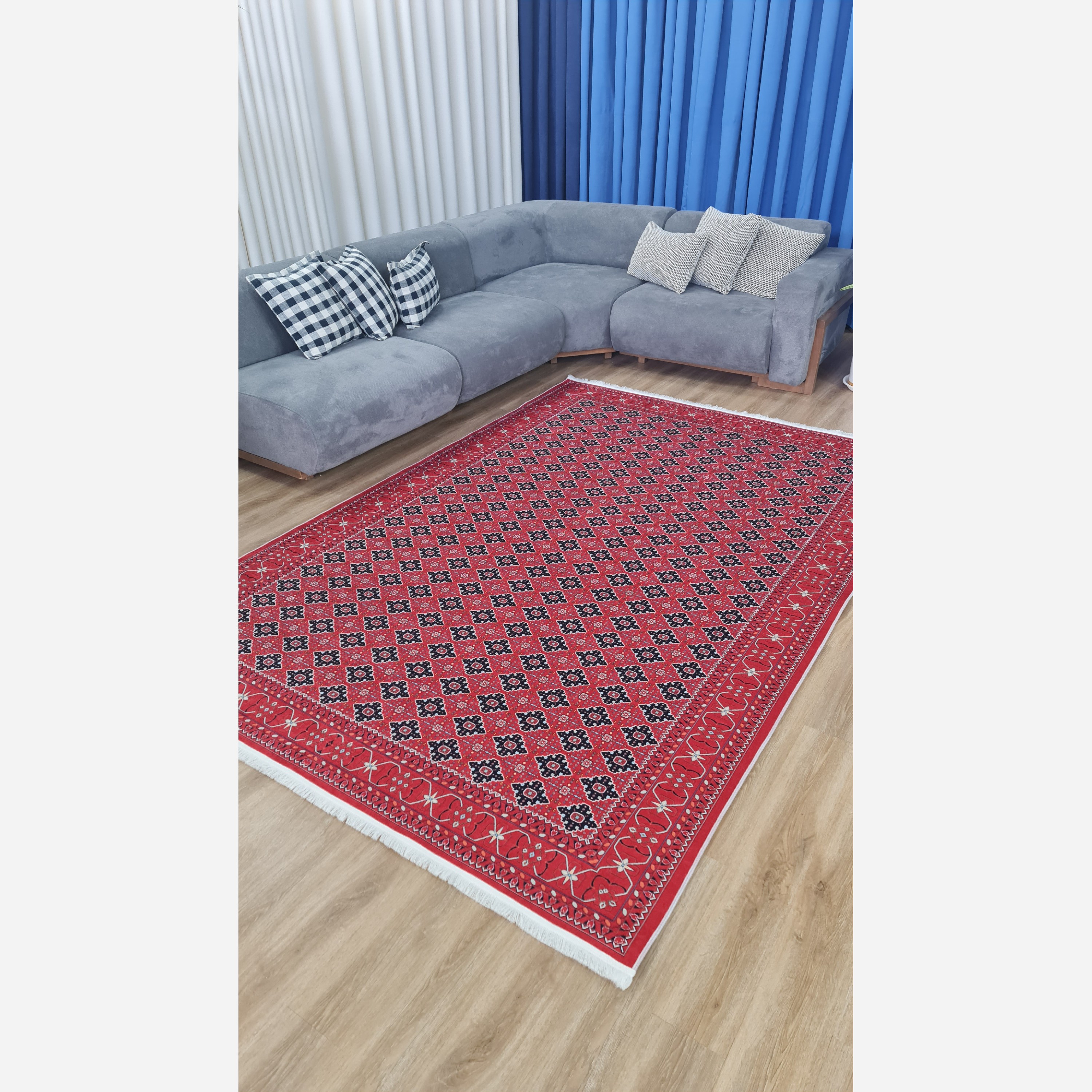 فرش مخمل طرح لاکی استُپ دار (اصلا لیز نمیخوره) a122 (پس کرایه)