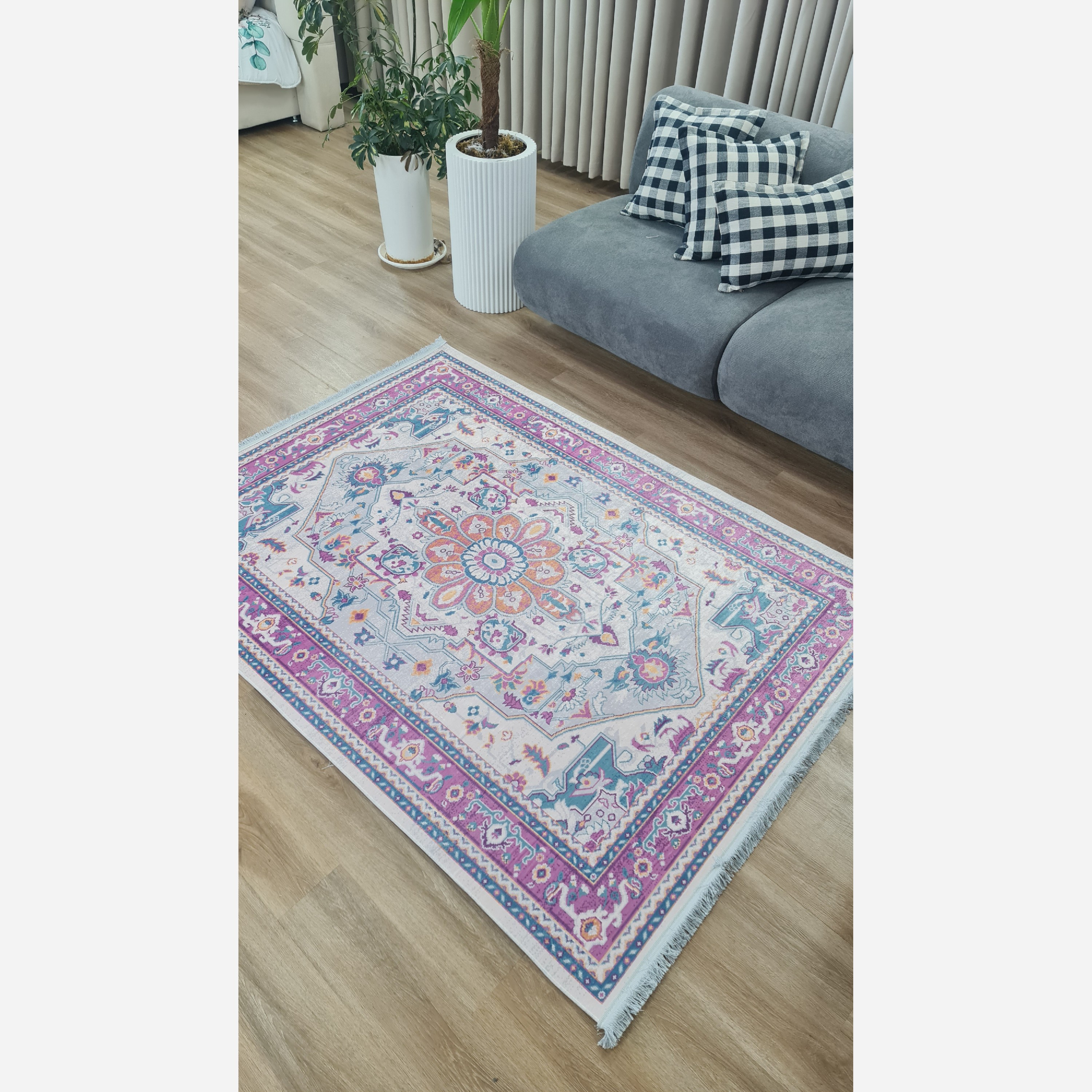 فرش مخمل طرح افشان استُپ دار (اصلا لیز نمیخوره) (پس کرایه)