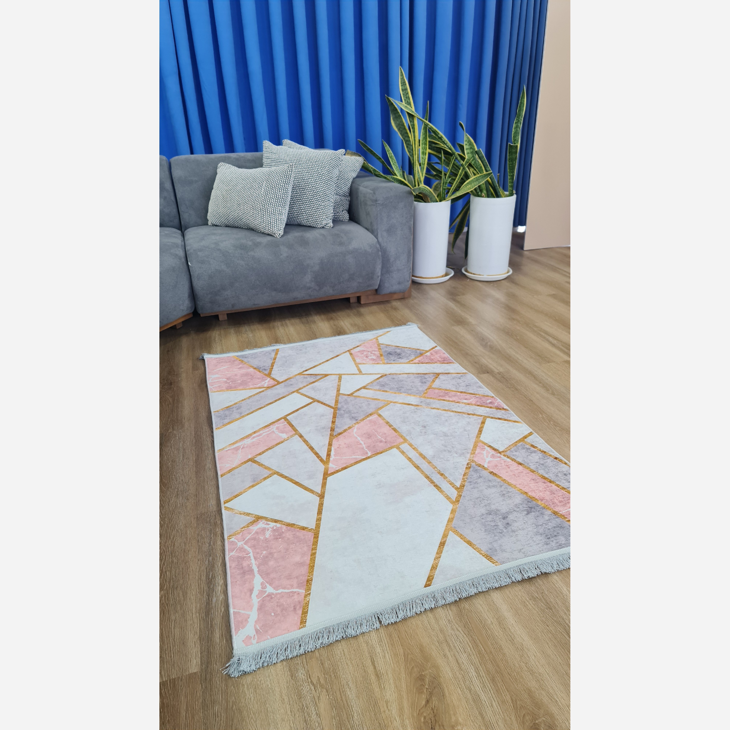 فرشینه مخملی طرح هندسی استُپ دار (اصلا لیز نمیخوره) h275 (پس کرایه)