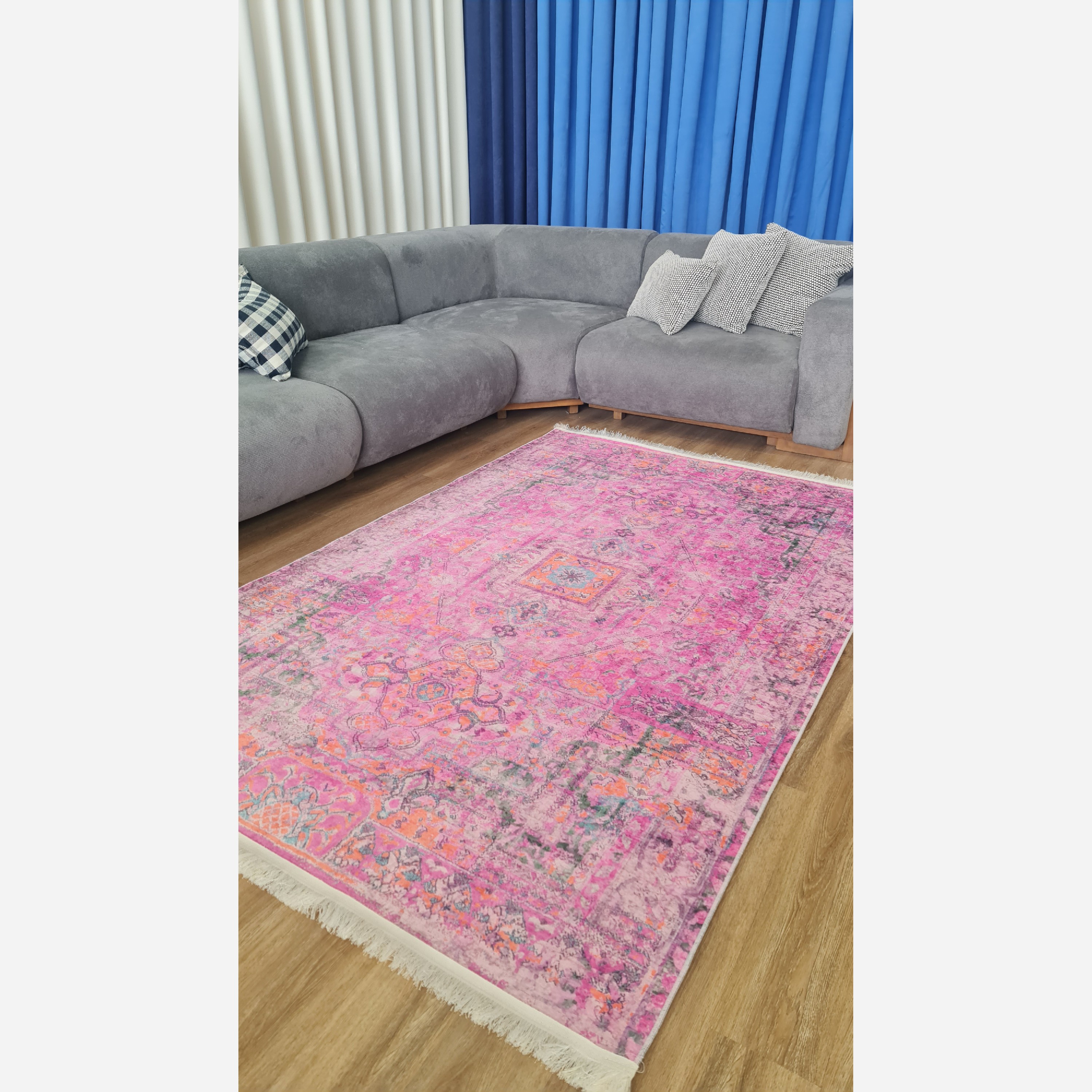 فرشینه صورتی جنس رویه مخمل هازان تُرک زیره استُپ دار (پس کرایه)
