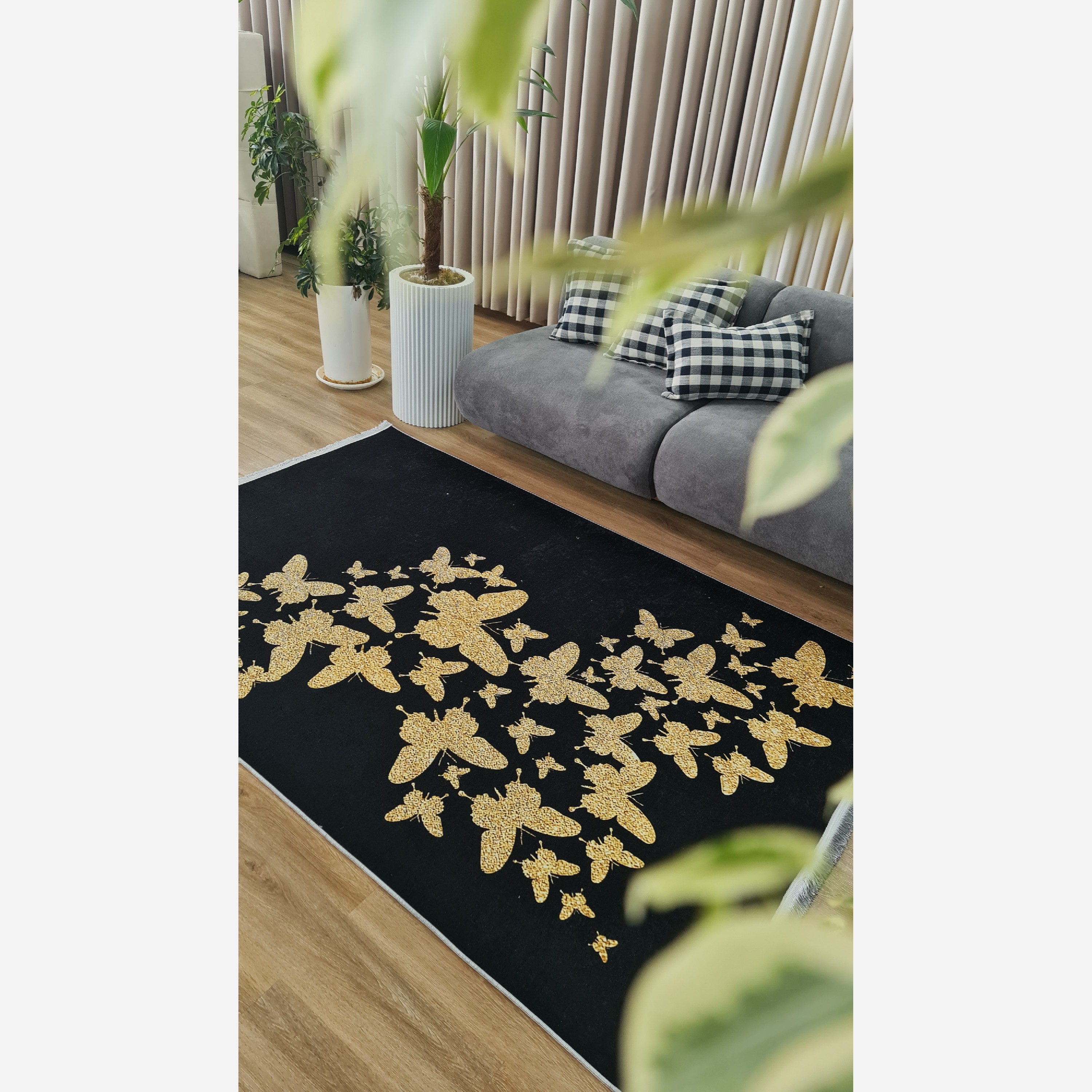 فرشینه مدرن جنس رویه مخمل هازان ترک کد h247 (پس کرایه)