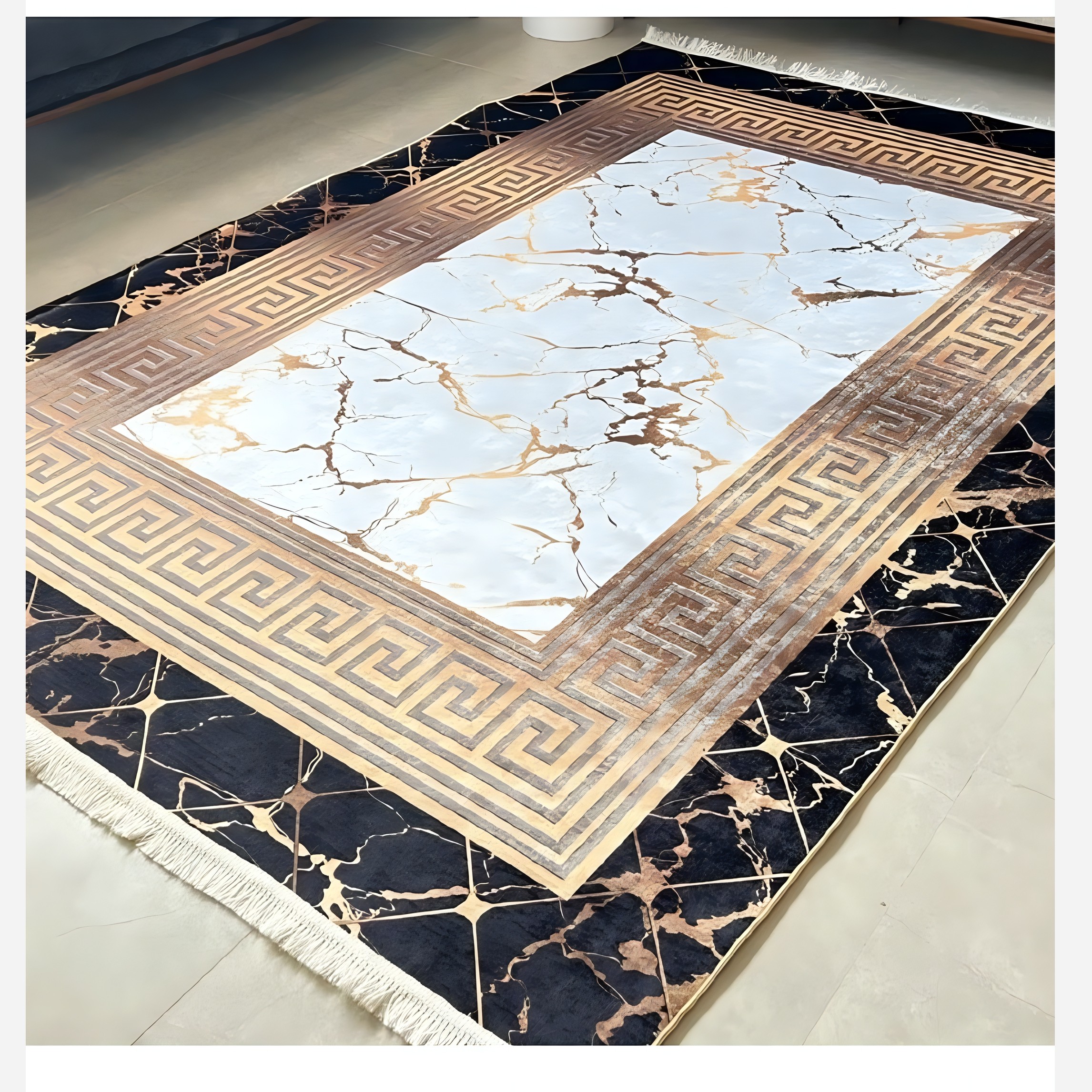 فرشینه مخمل مدرن مشکی طلایی استُپ دار ( ابعاد سفارشی )h253(پس کرایه)